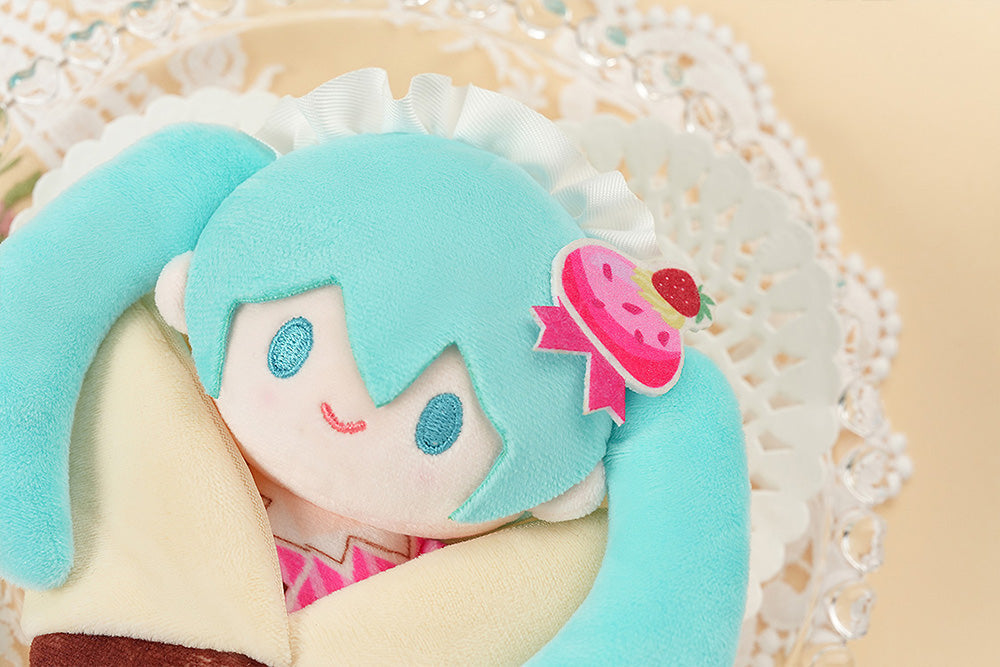 Character Vocal Series 01: Hatsune Miku Crêpe Mascot Keychain Plush - B