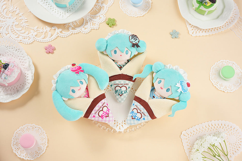 Character Vocal Series 01: Hatsune Miku Crêpe Mascot Keychain Plush - B